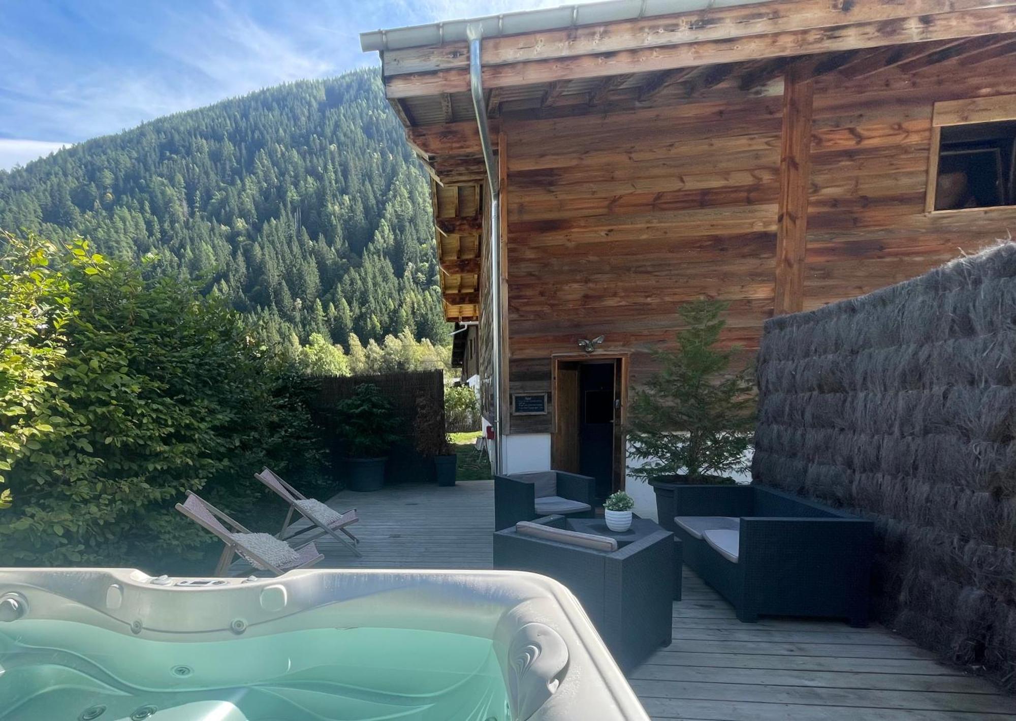 Le Petit Nicolas, Jacuzzi, Vue Mont Blanc Chalet Chamonix Mont Blanc
