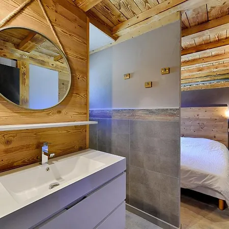 Chalet le petit Nicolas, jacuzzi, vue Mont Blanc Chamonix Extérieur photo