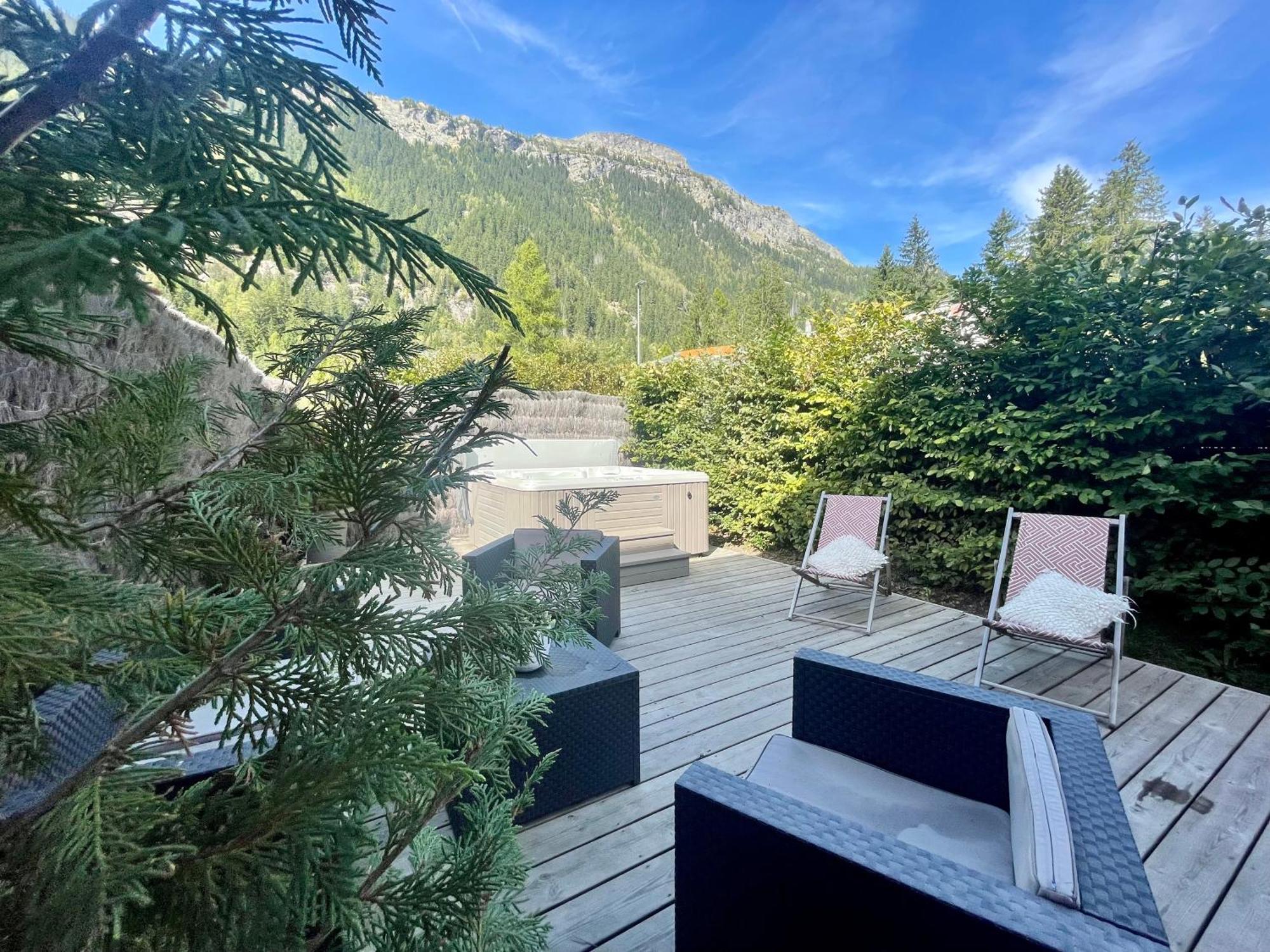 Le Petit Nicolas, Jacuzzi, Vue Mont Blanc Chalet Chamonix